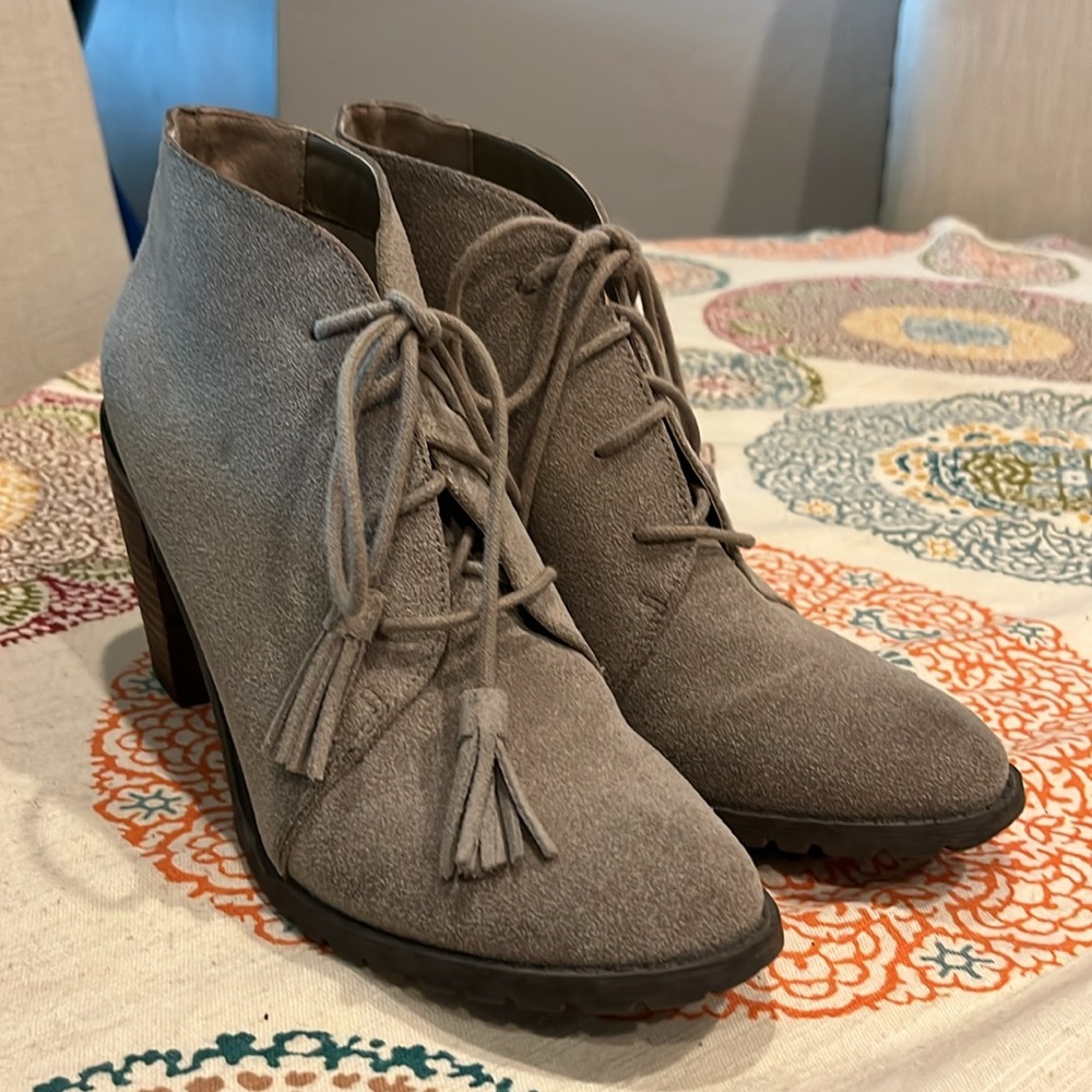 Restricted Tan Women's Ankle Boots size 8